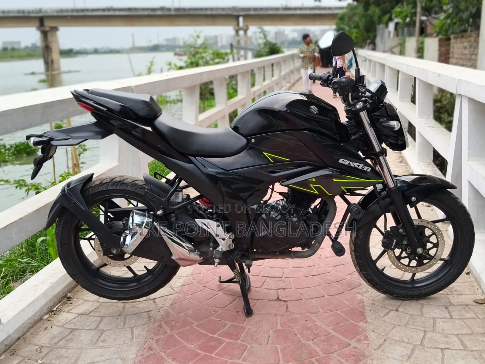 Suzuki 2025 Black