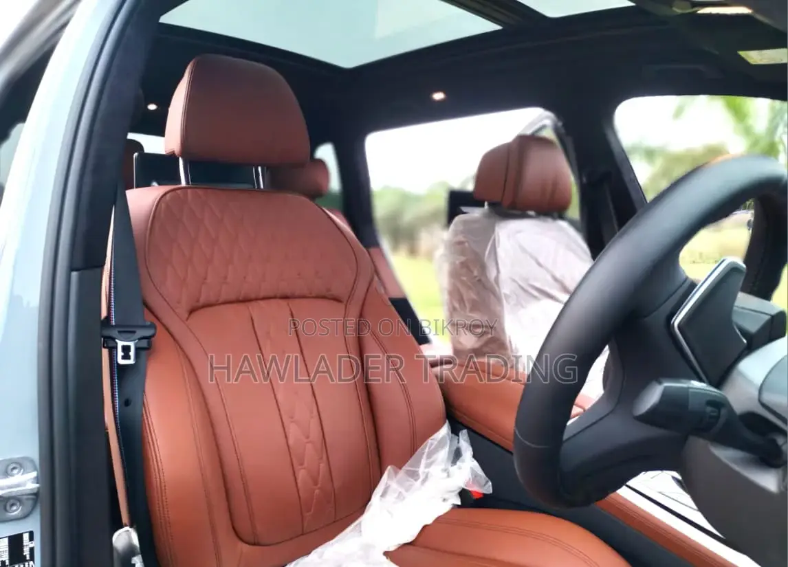 New BMW X7 xDrive40i 2023 Gray