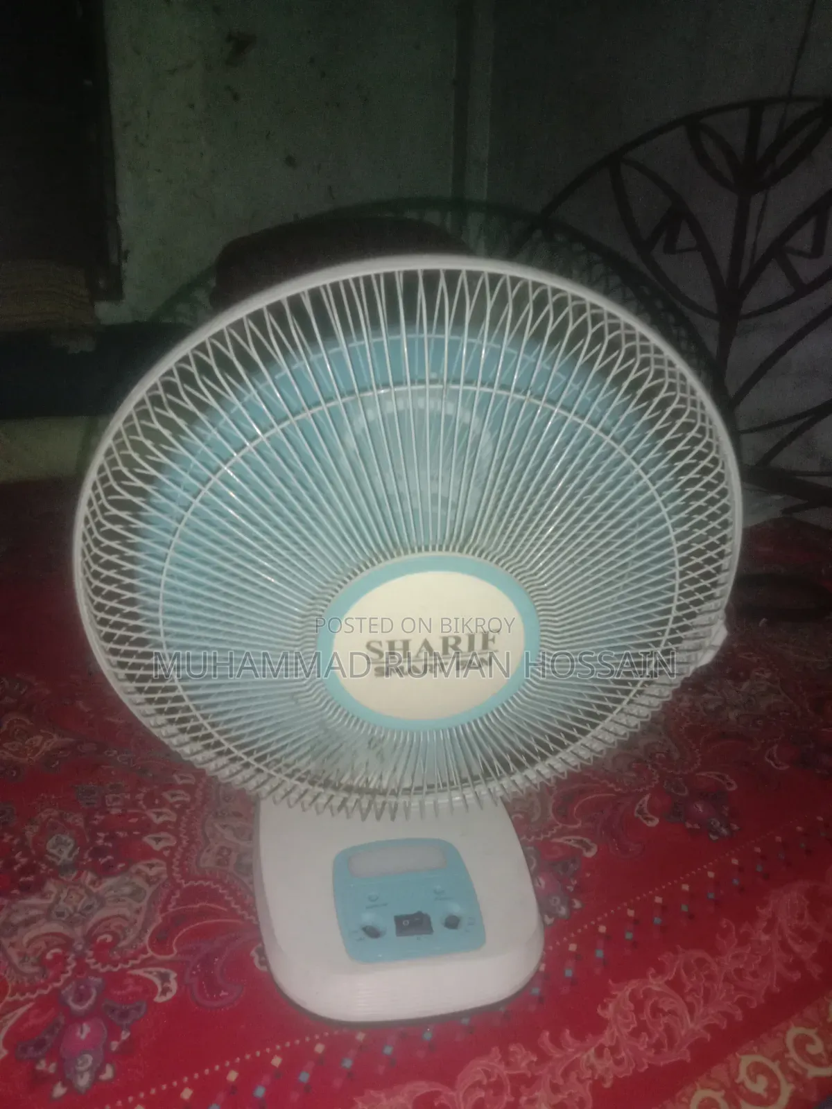 ব্যবহৃত ফ্যান বিক্রয় করা হয়