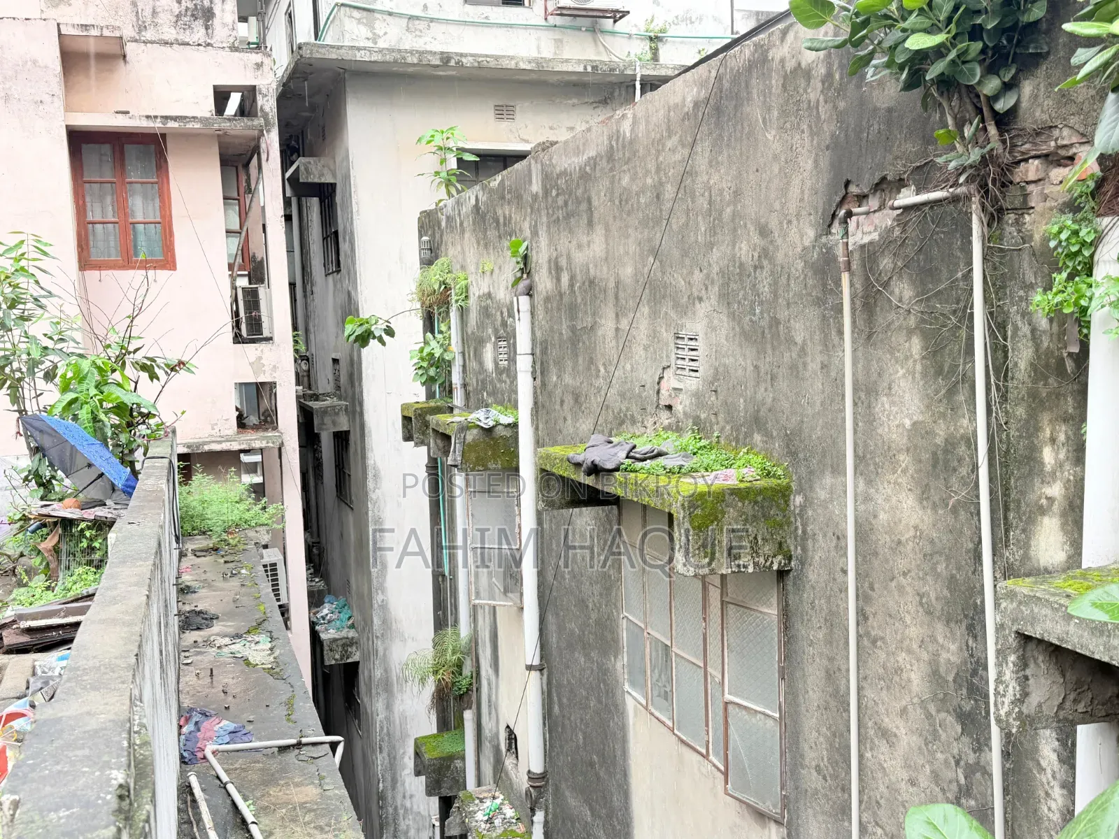পান্থপথে ১৪ বেডরুমের বাড়ি বিক্রির জন্য