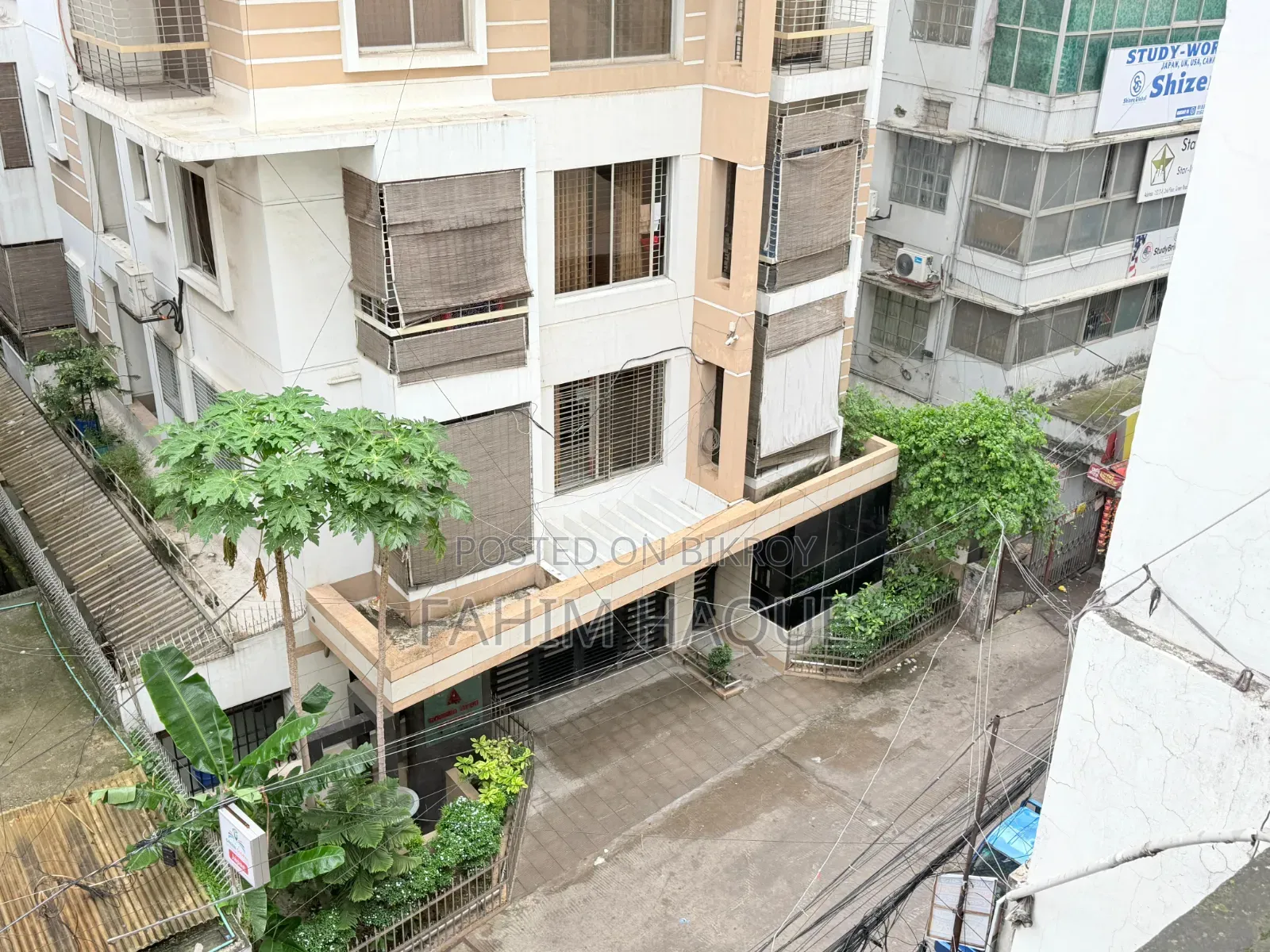 পান্থপথে ১৪ বেডরুমের বাড়ি বিক্রির জন্য