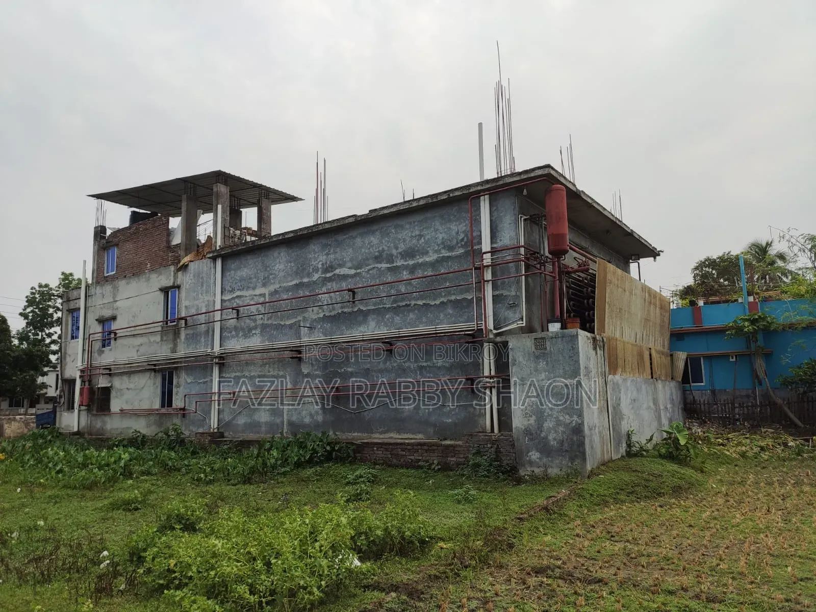 পাবনায় বিক্রয়ের জন্য আসবাবপত্রসহ ১ বেডরুমের বাড়ি