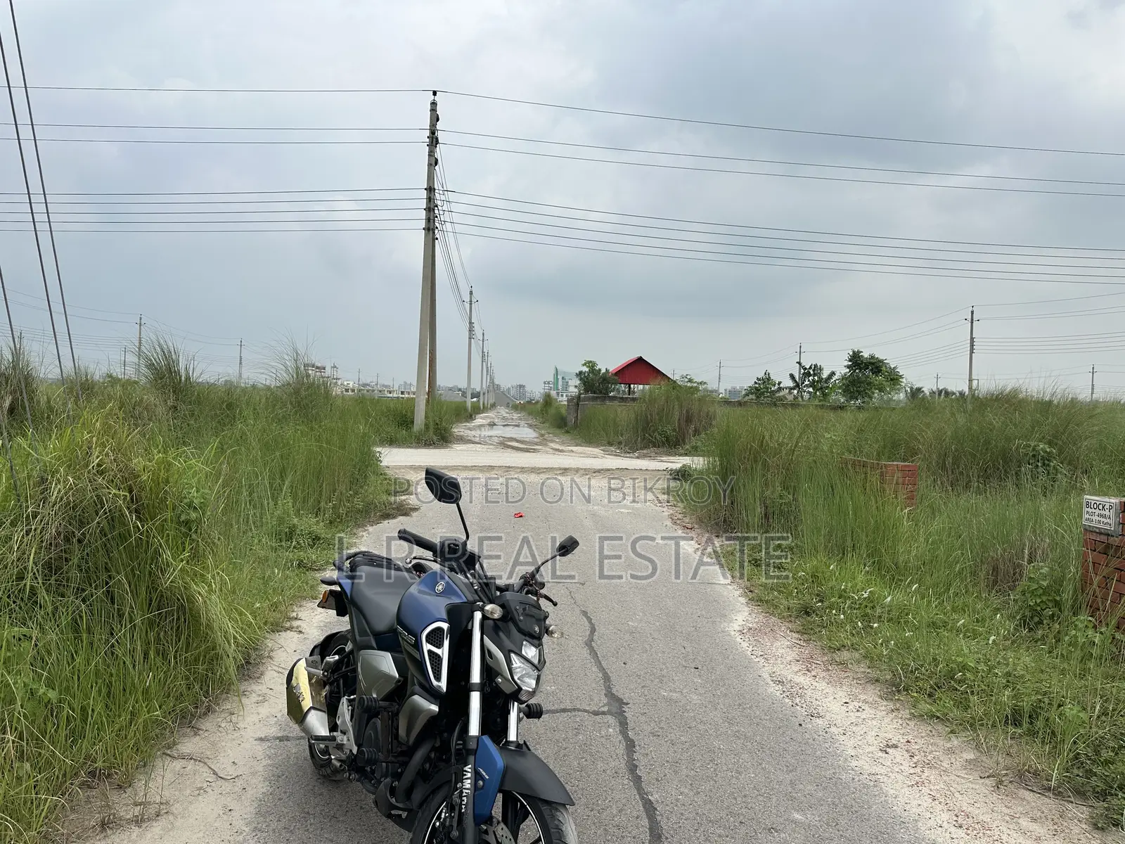 Block-P, 3-Katha, South-Facing, Plot Urgent Sale for Bashundhara R/A