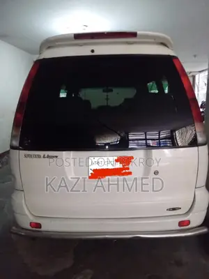 Toyota Noah 2.0 AWD (৮ সিটার) ২০০১ পার্ল