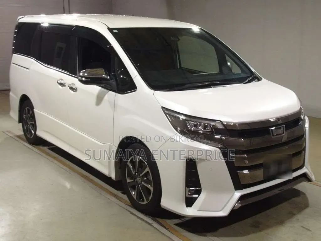 Toyota Noah 2021 Pearl