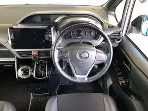 Toyota Noah 2021 Pearl