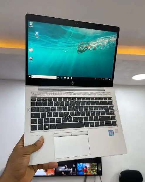 Laptop HP EliteBook 830 G5 8GB Intel Core I5 SSD 256GB