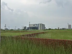 ব্লক-পি, (৩+৩)=৬ কাঠা, উত্তরমুখী, স্পোর্টস কমপ্লেক্সের কাছে, বসুন্ধরা আর/এ