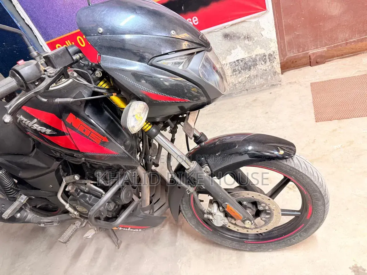 Bajaj Pulsar 150 2025 Black