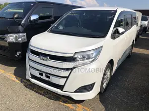 Toyota Noah 2021 Pearl