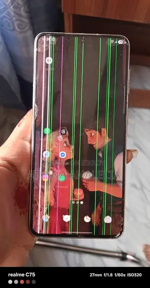 স্যামসাং গ্যালাক্সি এস২১ এফই ৫জি ২৫৬ জিবি সাদা