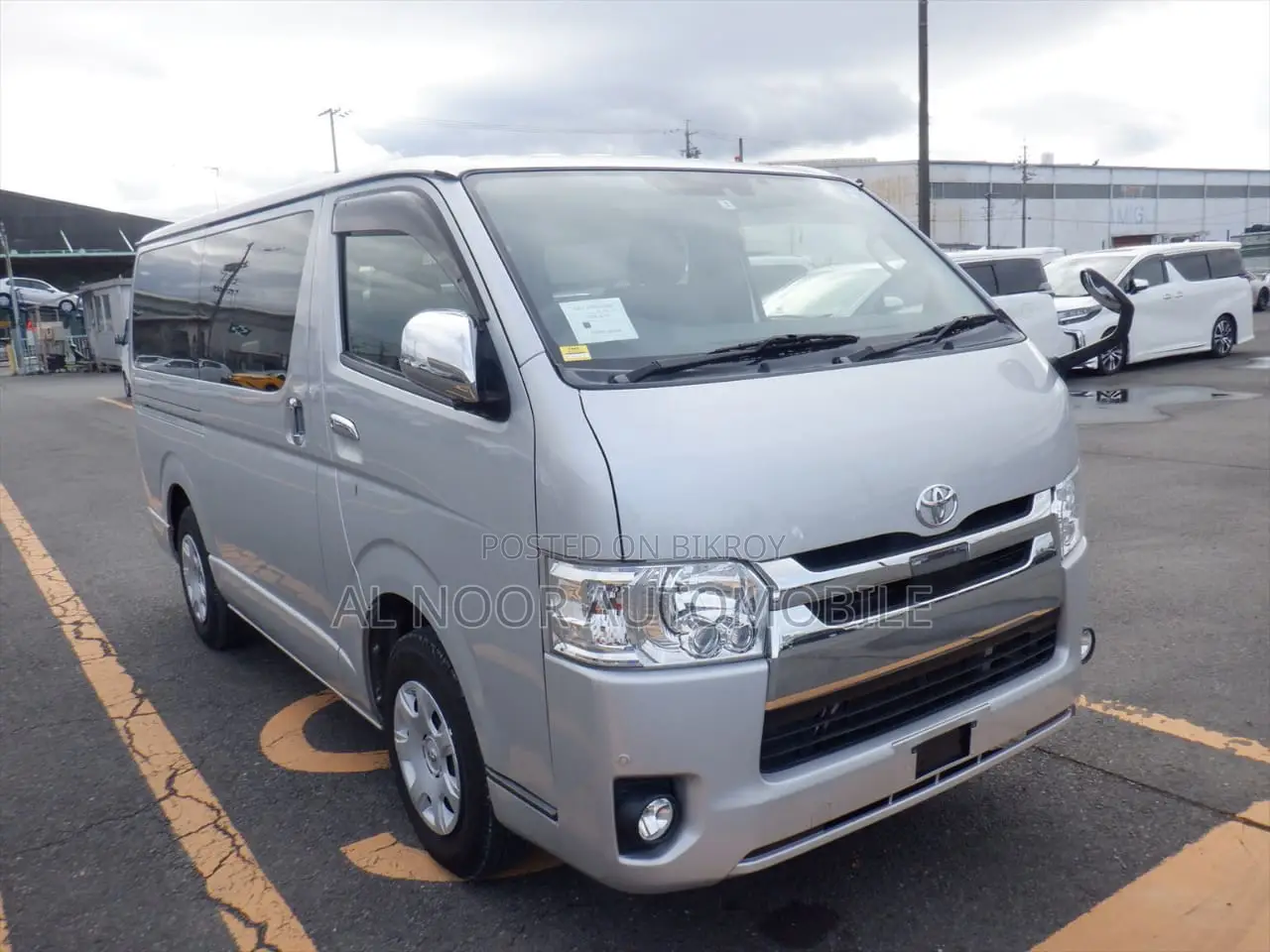 Toyota HiAce 2020 Silver