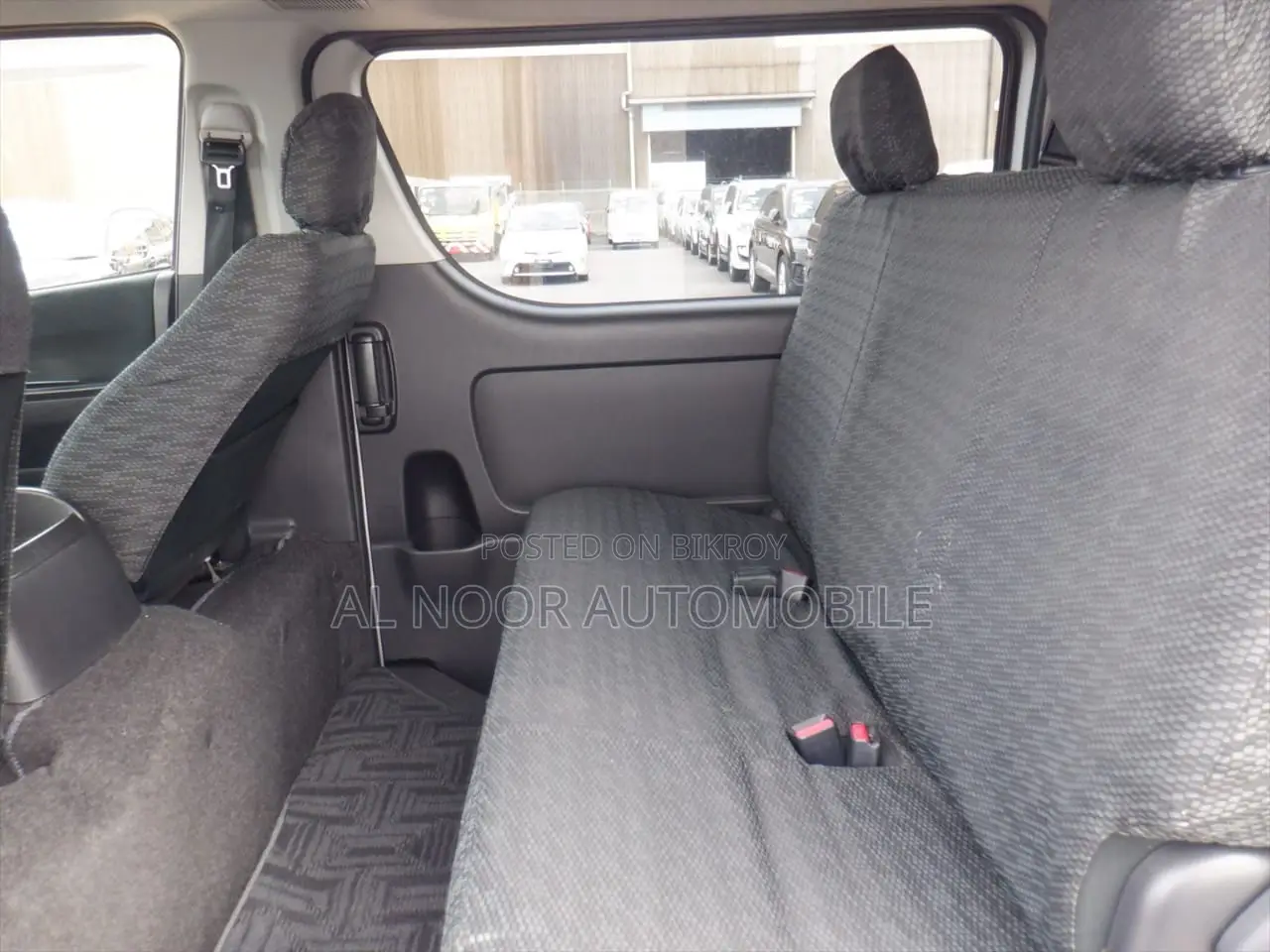 Toyota HiAce 2020 Silver
