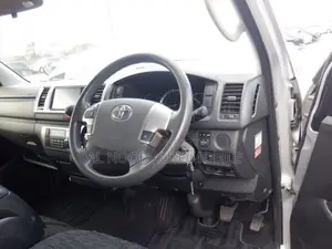 Toyota HiAce 2020 Silver