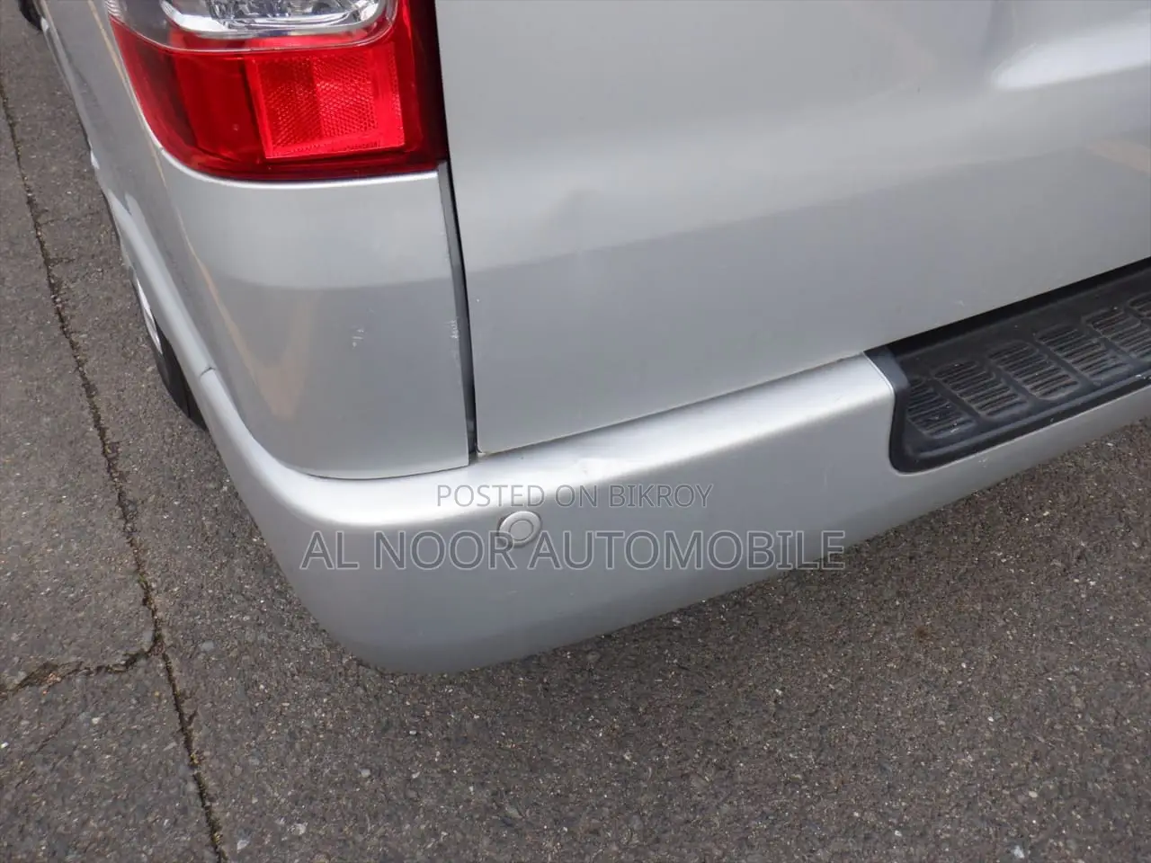 Toyota HiAce 2020 Silver