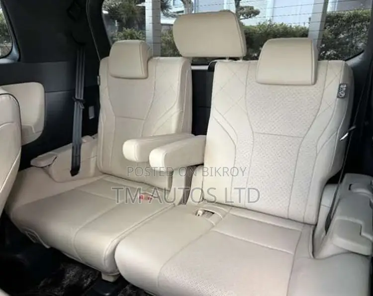 টয়োটা আলফার্ড ২.৫ হাইব্রিড অল হুইল ড্রাইভ ২০২৩ পার্ল