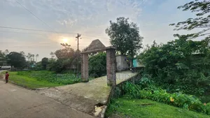 ৪০০ শতাংশ জমি বিক্রয় হবে (আলোচনা সাপেক্ষে)