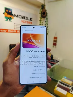 iQOO 256 GB White