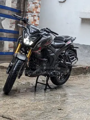 Honda Hornet 2025 Black