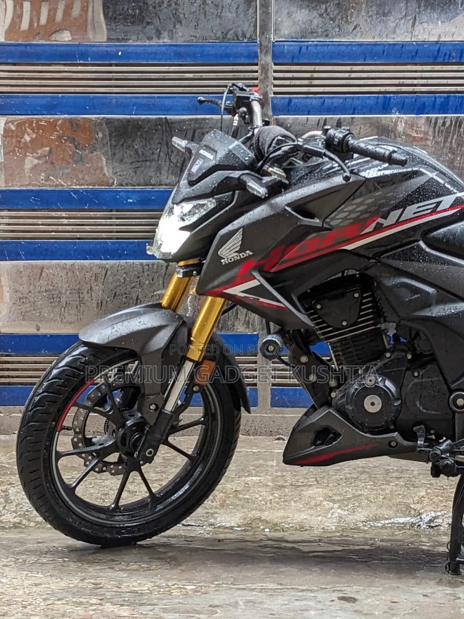 Honda Hornet 2025 Black