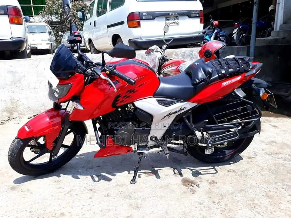 TVS Apache 160 4V 2018 Red