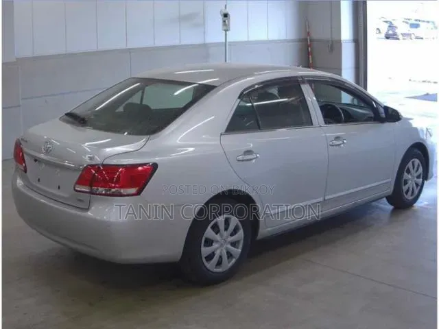 Toyota Premio 2020 Silver