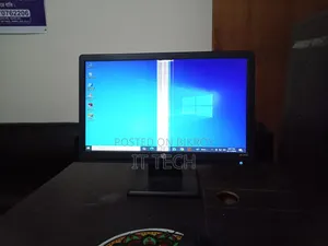 HP 19" Monitor with spot (Budget friendly, perfect for CCTV)
