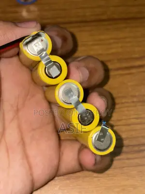 Dry Cell (Batteries)