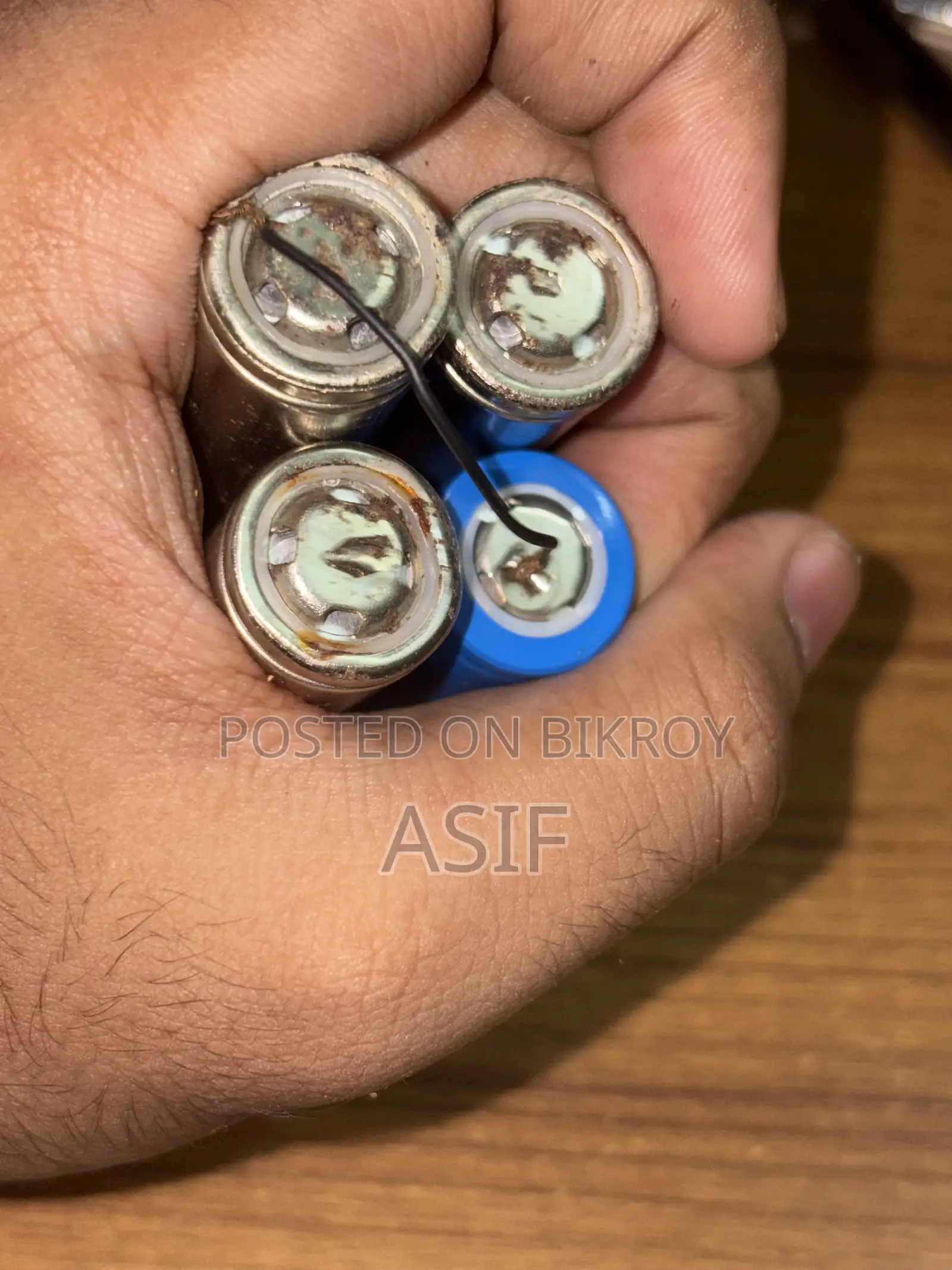 Dry Cell (Batteries)