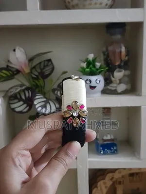 Simple yet eye-catching design that will suit any outfit.