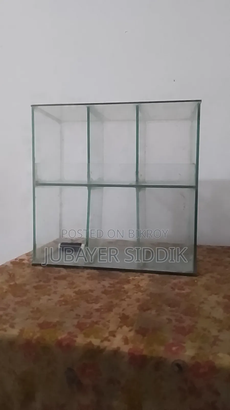 ছোট গ্লাস র‍্যাক
