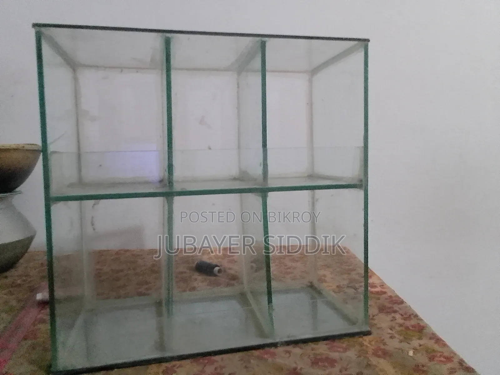 ছোট গ্লাস র‍্যাক