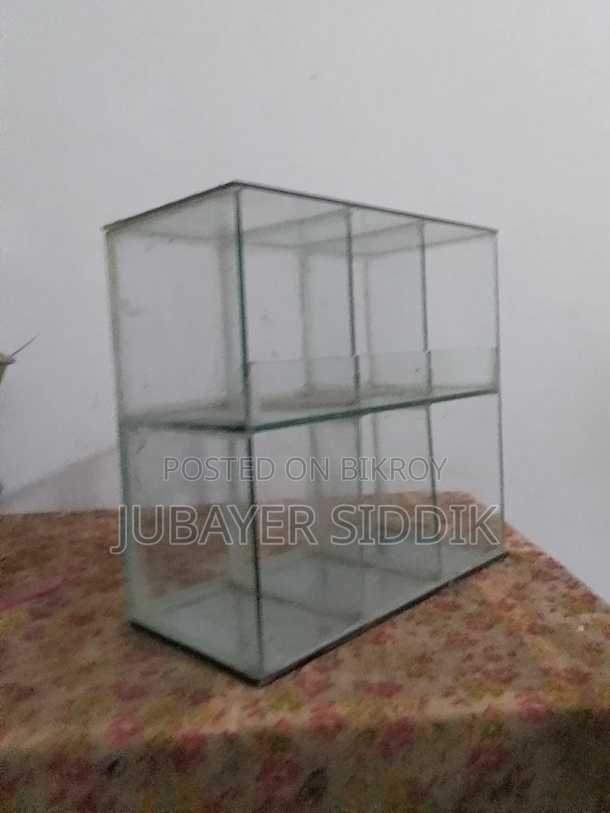 ছোট গ্লাস র‍্যাক