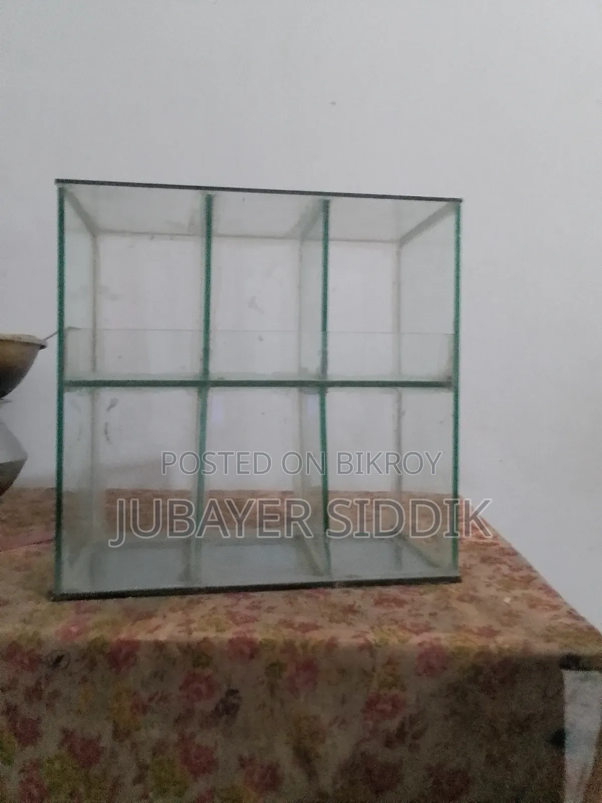 ছোট গ্লাস র‍্যাক