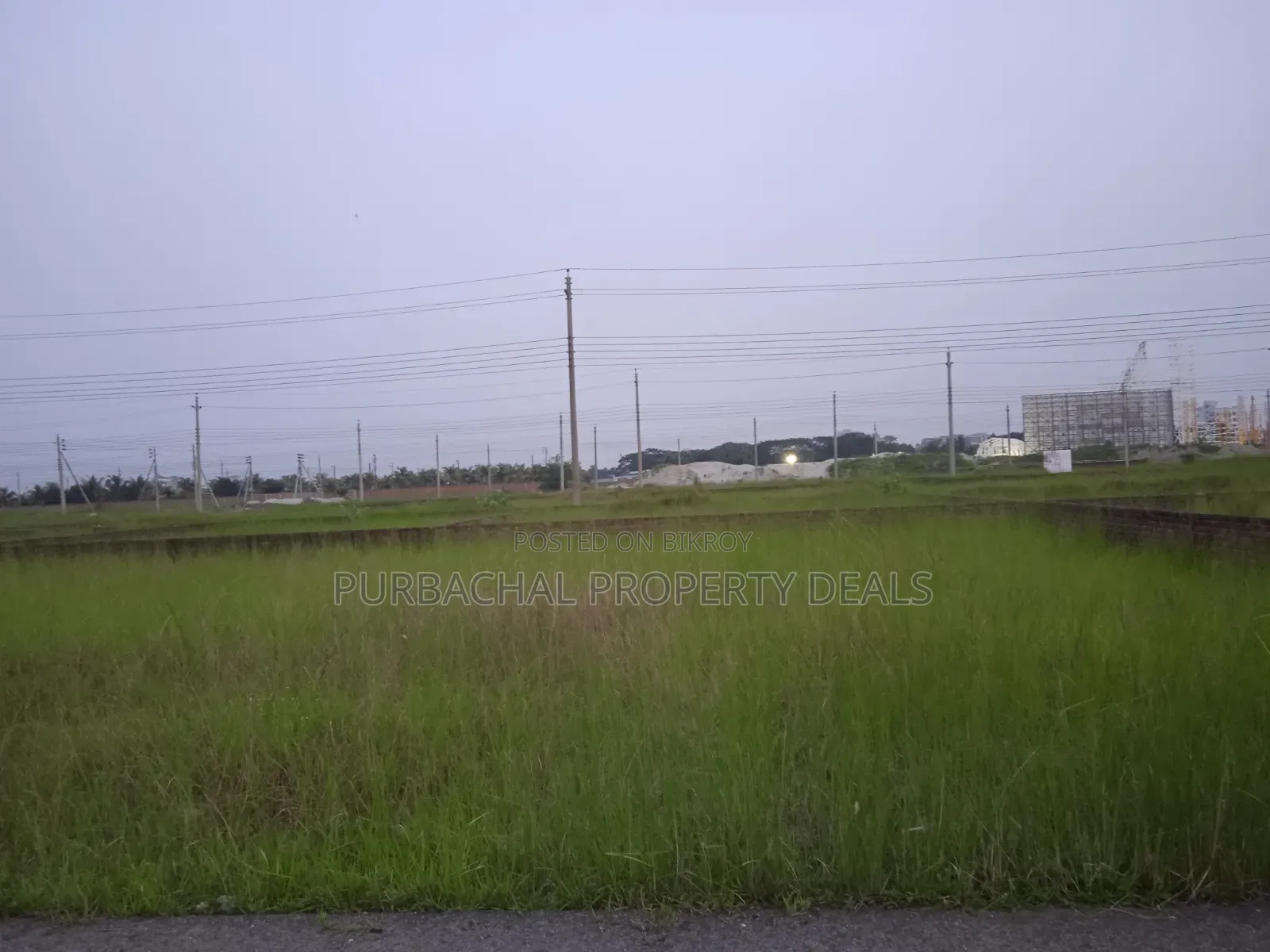 বসুন্ধরা P-Extension-এ কর্নার দক্ষিণ/পশ্চিমমুখী ৪ কাঠার প্লট বিক্রয়