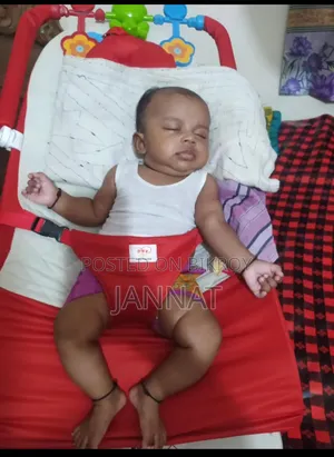 একদম নতুন বেবি বাউন্চার