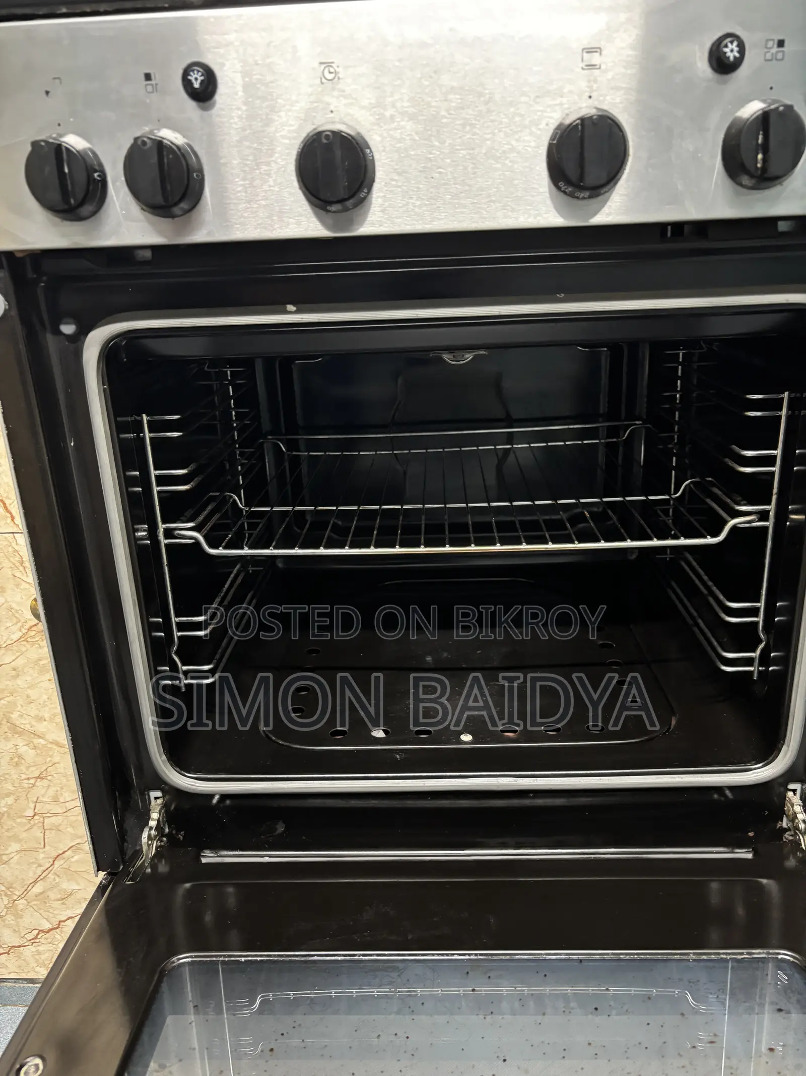 Siemens 4 Burner Gas Hob (Stove Plus Oven)