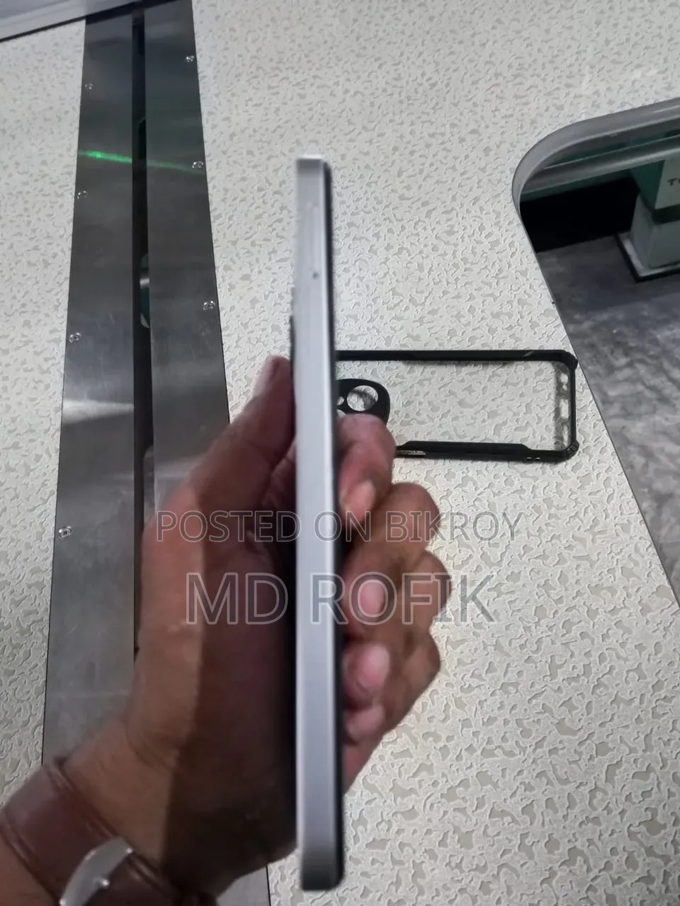 টেকনো স্পার্ক গো ৬৪ জিবি সাদা