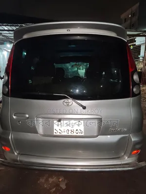 Toyota Fun Cargo 2003 Silver