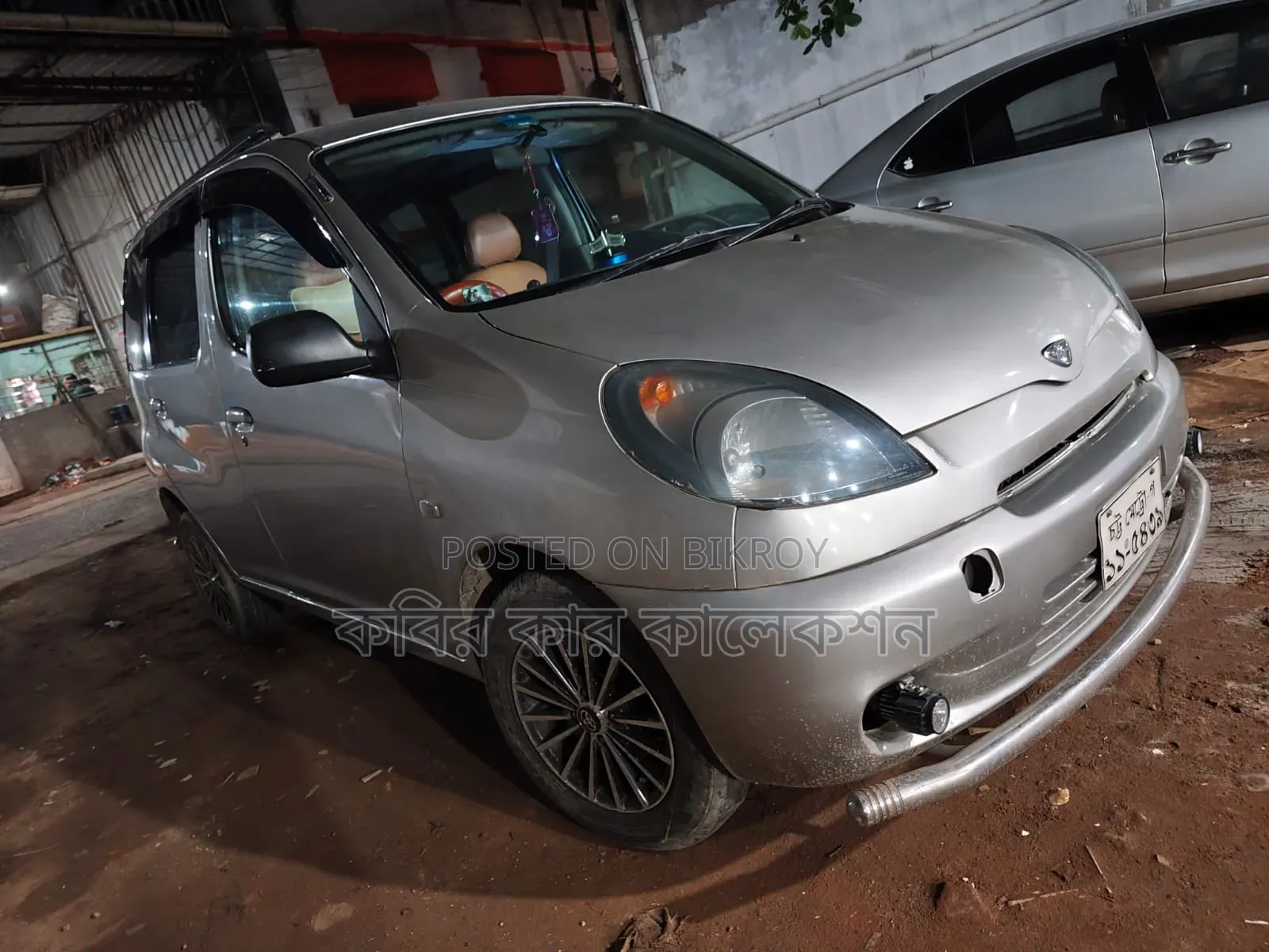Toyota Fun Cargo 2003 Silver
