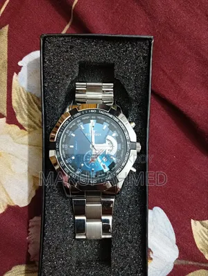 সিটিজেন ঘড়ি সম্পূর্ণ ব্র্যান্ড নিউ