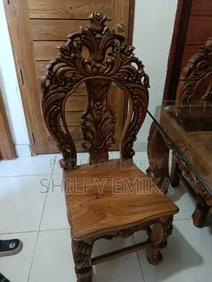 Victoria Dining Table