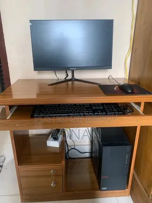 Desktop Computer 4GB Intel Core 2 Quad SSD 500GB