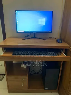 Desktop Computer 4GB Intel Core 2 Quad SSD 500GB