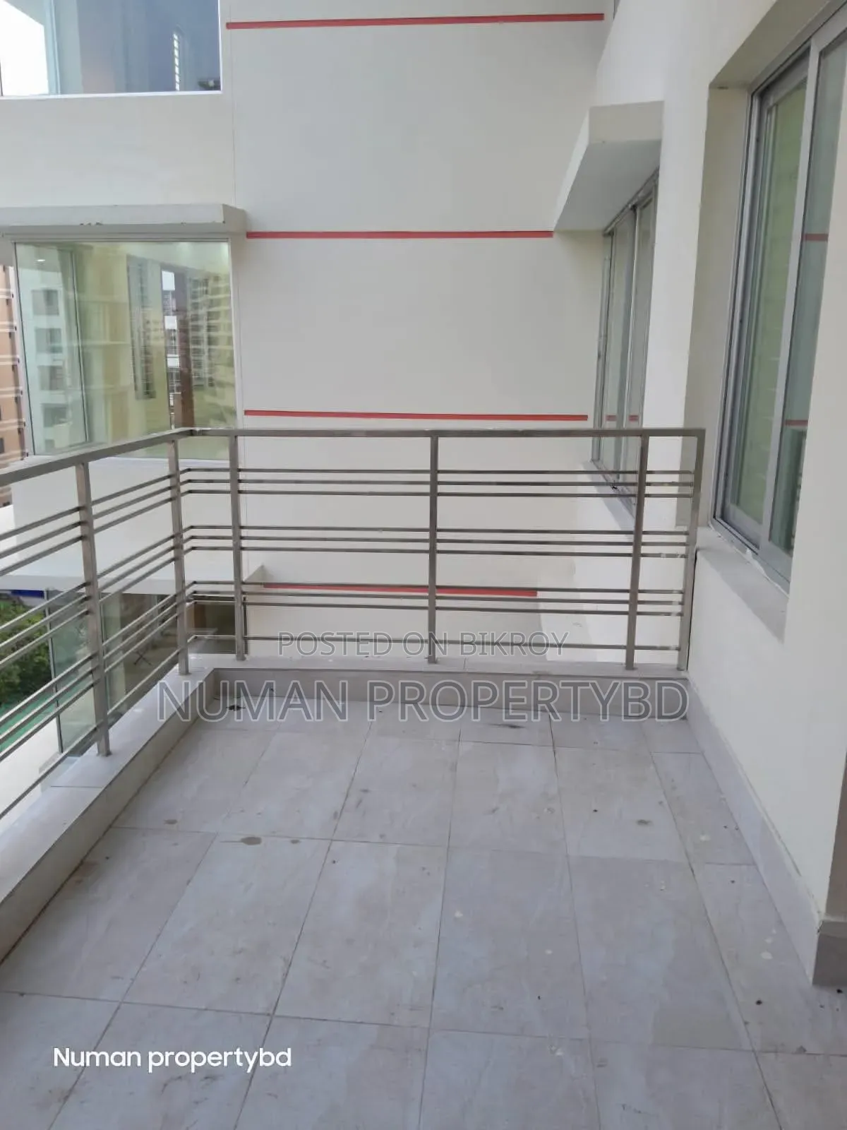 4-bedroom Apartment in Numan Property Bd, Basundhara for Rent