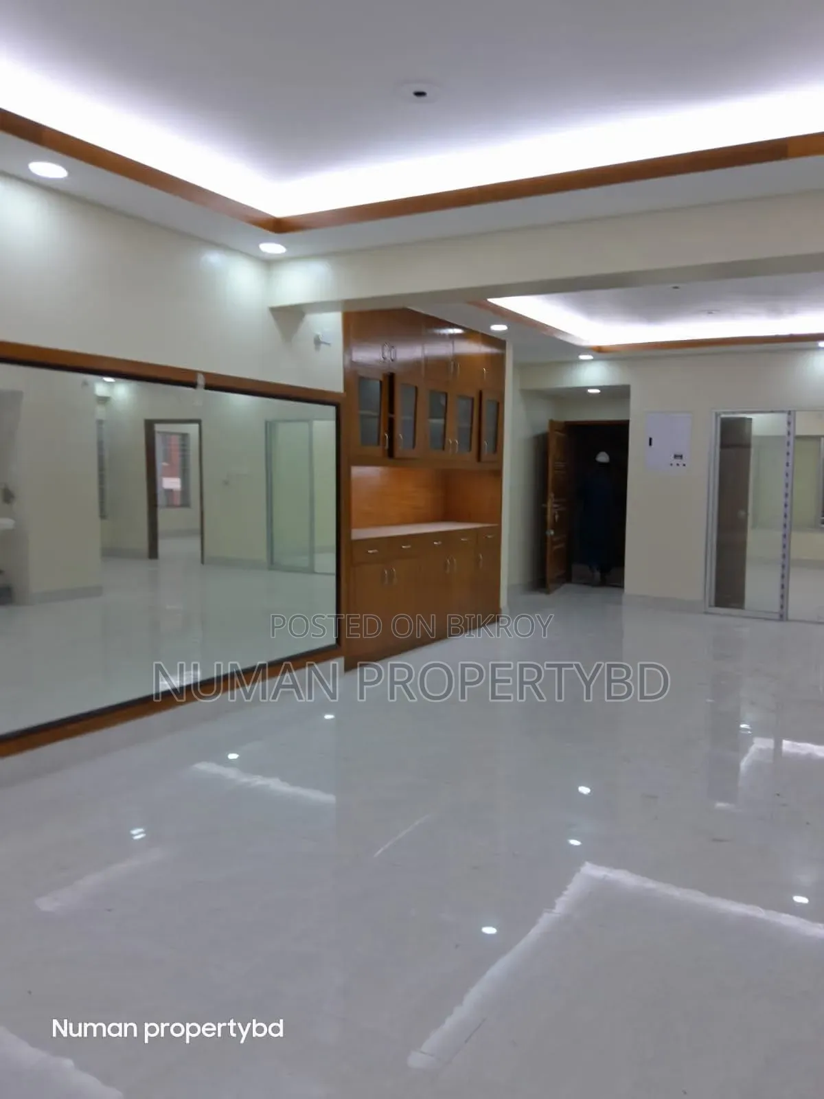 4-bedroom Apartment in Numan Property Bd, Basundhara for Rent