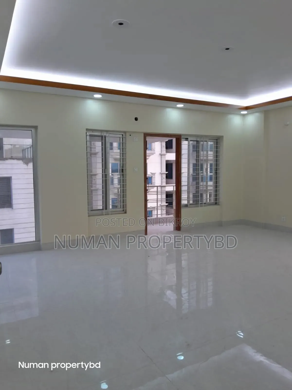 4-bedroom Apartment in Numan Property Bd, Basundhara for Rent