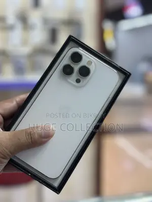 অ্যাপল আইফোন ১৩ প্রো ১২৮ জিবি সাদা