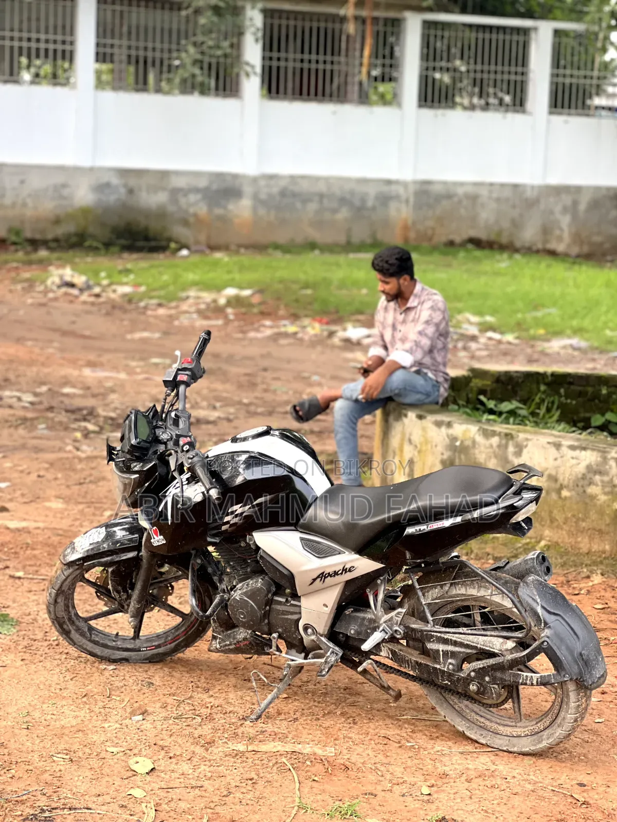 TVS Apache RTR 160 4V 2021 Black