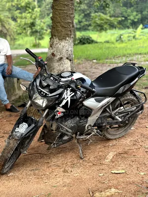TVS Apache RTR 160 4V 2021 Black